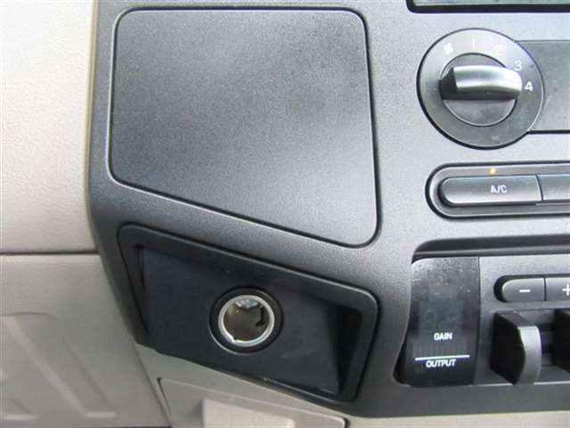 Ford F-350 Super Duty 2008 photo 43